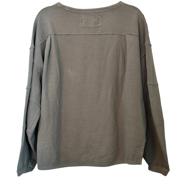 Free People Total Eclipse Pullover NWT Oversized SMALL in Cold Winter Gray - Picture 6 of 8